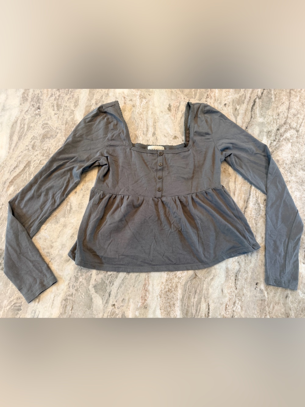 Frankee & Skylarr Gray Peplum Henley Long Sleeve Stretch Top Medium